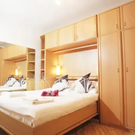Apartasuites London Emerald Exterior photo